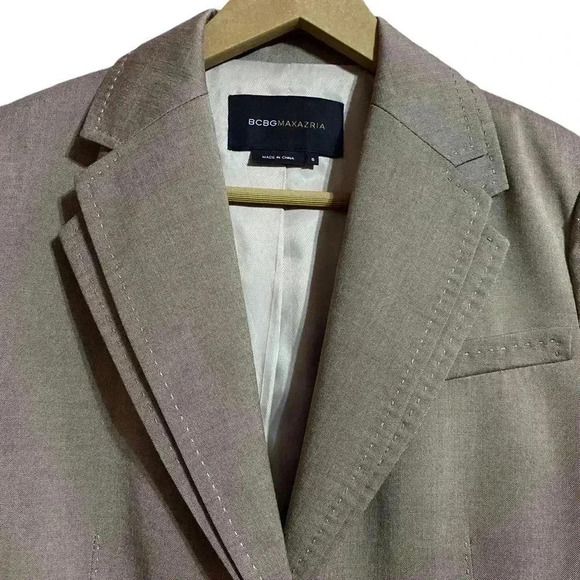 BCBGMaxAzria Women’s Double Lapel Wool Blend Blazer Taupe Small - Picture 3 of 9